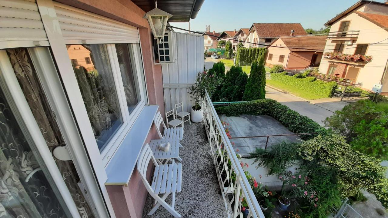 Exclusive Apartment Парачин Екстериор снимка
